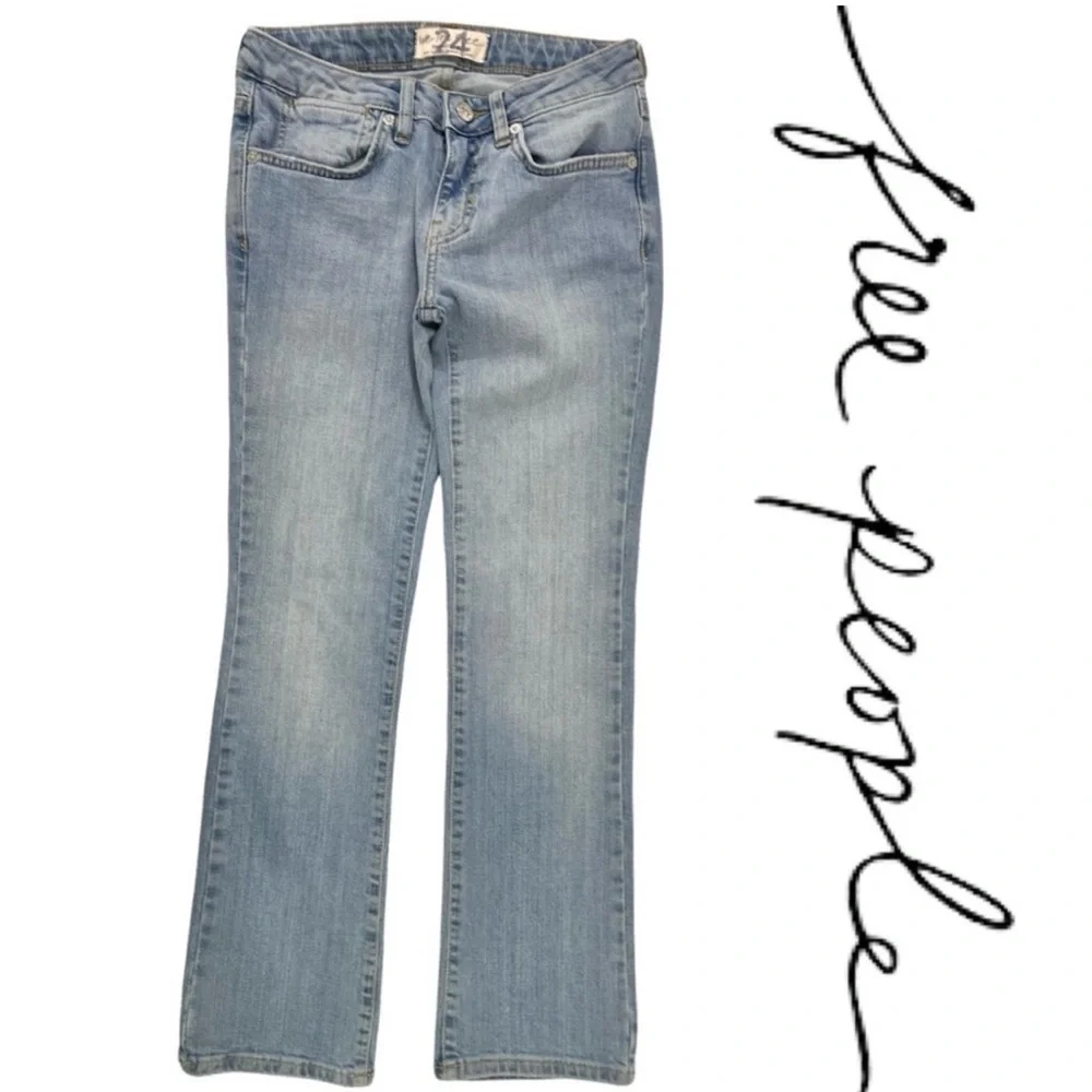 Free People We the Free Etna Blue Cropped Flare Jeans – Size 24 NWT
